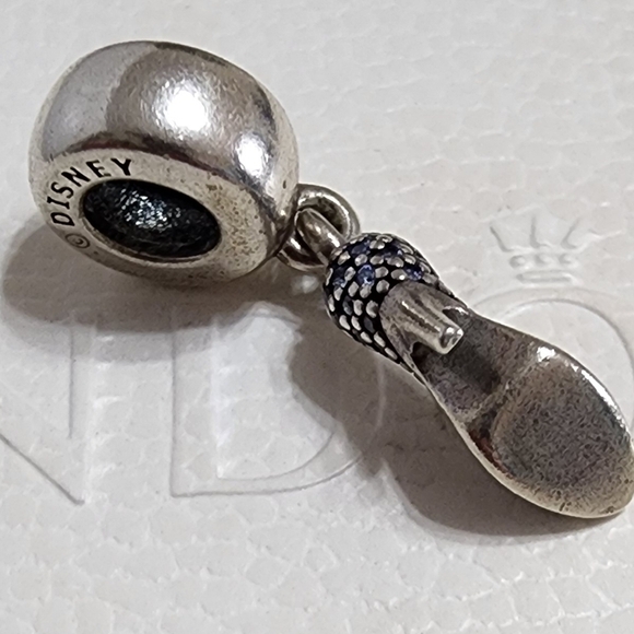 Pandora Disney, Cinderella Sparkling Slipper Dangle Charm, Fancy Light Blue CZ - Picture 5 of 6